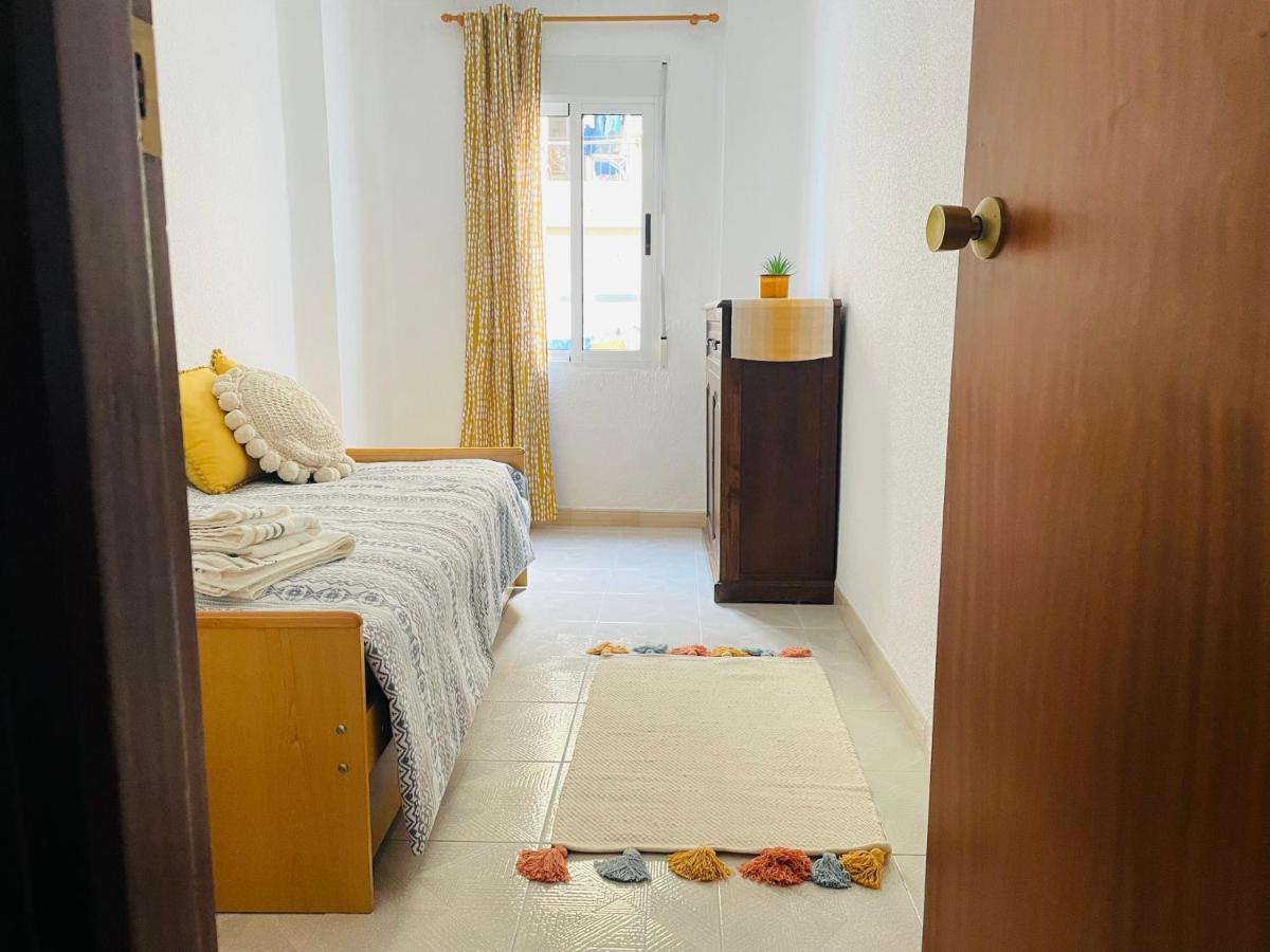 Cozy 2-Bedroom Serviced Apartment With Netflix Пуерто-де-Сагунто Екстер'єр фото